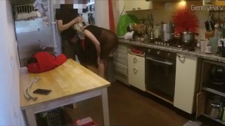 PLUMBER ADVENTURE PT 2. Casalinga milf succhia il cazzo dell’idraulico